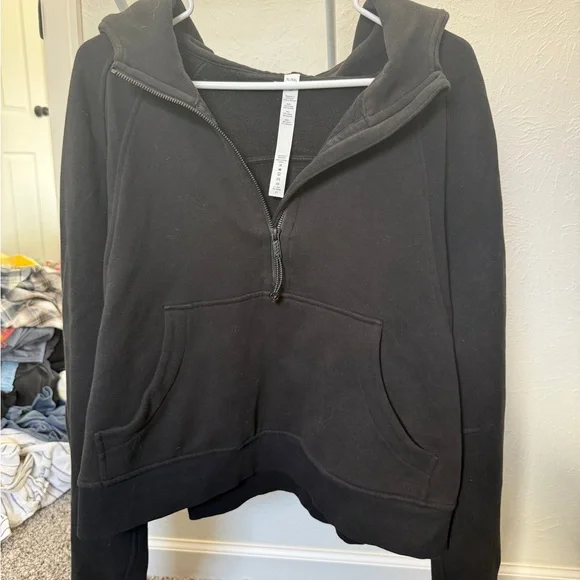 Lululemon Black Half-Zip - Picture 1 of 3